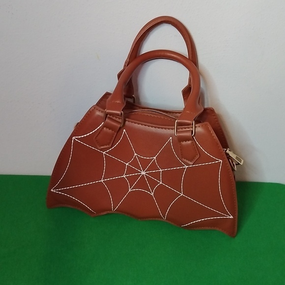 Brown Spider Web Purse - Picture 3 of 6